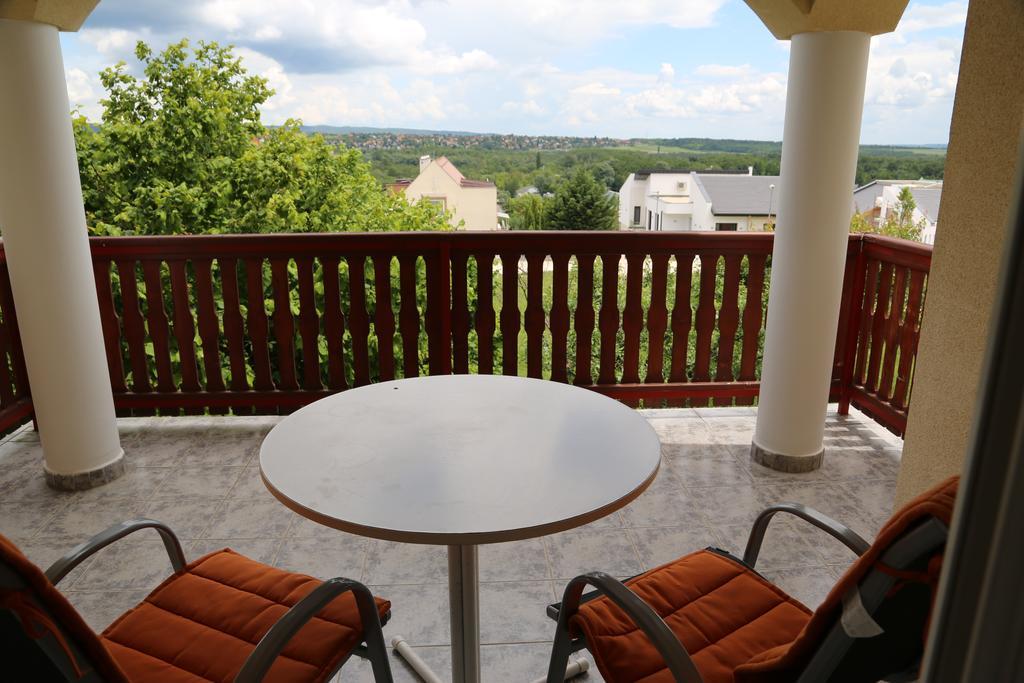 Voyage Apartments Heviz Bagian luar foto